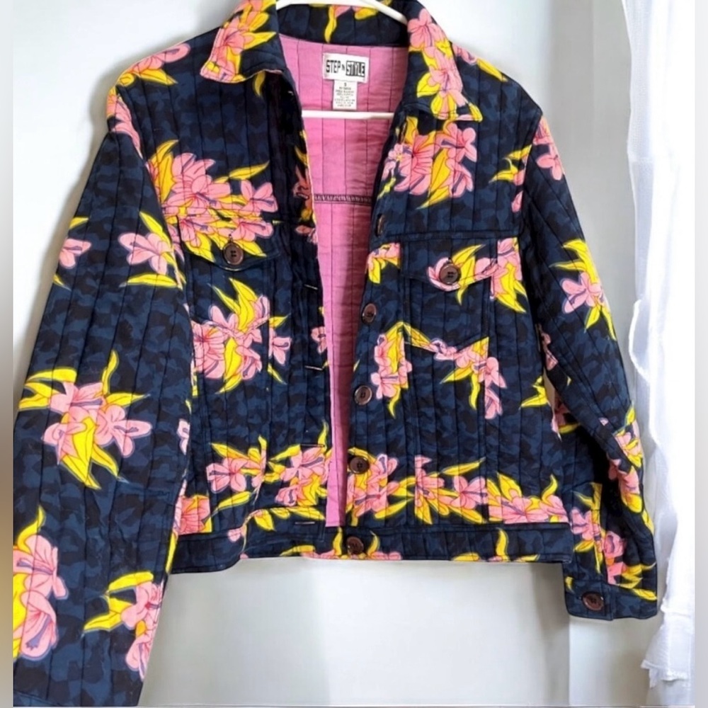 VTG 90s Quilted Navy Yellow Floral Quilted Boho Bomber Barn Coat Small
